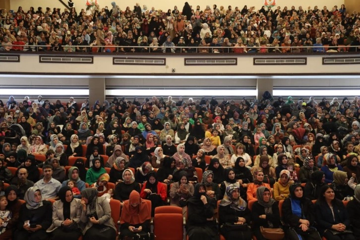 Şanlıurfa’da aile huzuru ve gençlerin sorumlulukları semineri