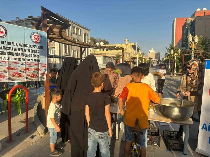 Silopi’de bin 500 kişiye aşure ikram edildi