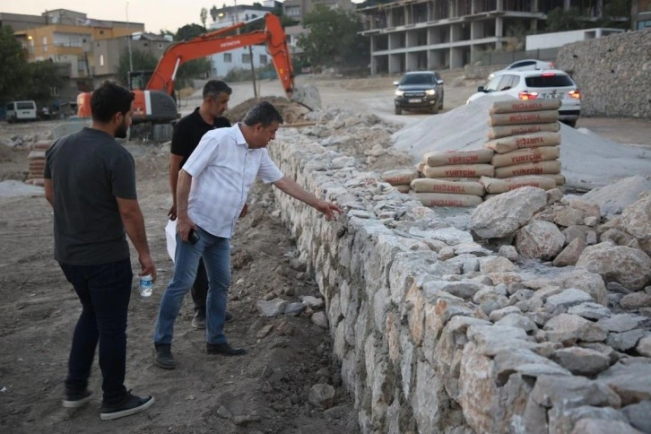 Şırnak Belediye Başkanı devam eden çalışmaları inceledi