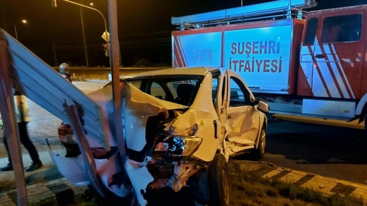 Sivas'ta meydana gelen trafik kazasında 10 kişi yaralandı!