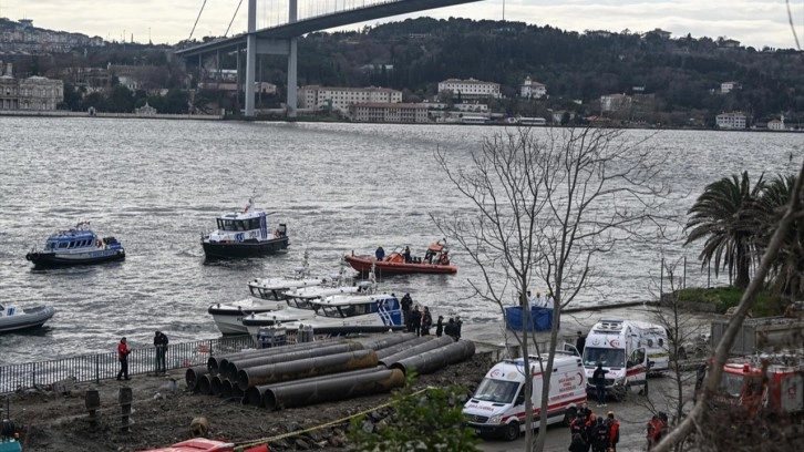 Son Dakika...İBB çalışmalarında toprak kaydı. İki işçi denize düştü: 1'i hayatını kaybetti