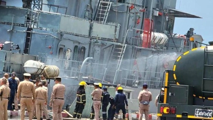 Tayland'da savaş gemisi, savaş gemisini vurdu! Çok sayıda asker yaralı