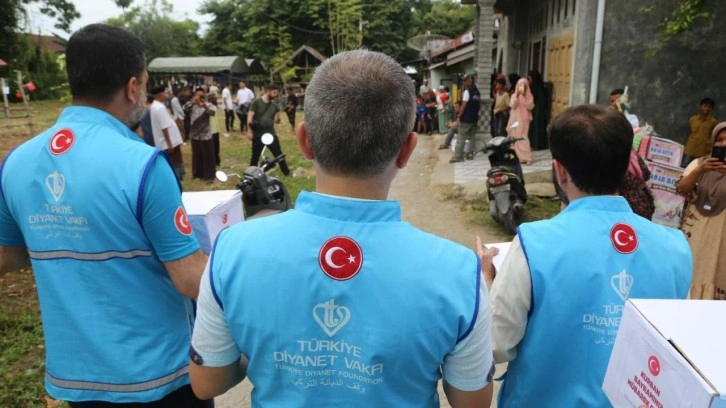 TDV gönüllüleri, Nijer'de vekalet yoluyla kesilen kurbanlıkları dağıttı