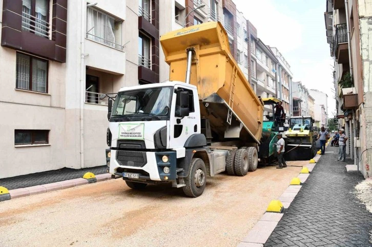 Tepebaşı’nda üstyapı çalışmaları sürüyor