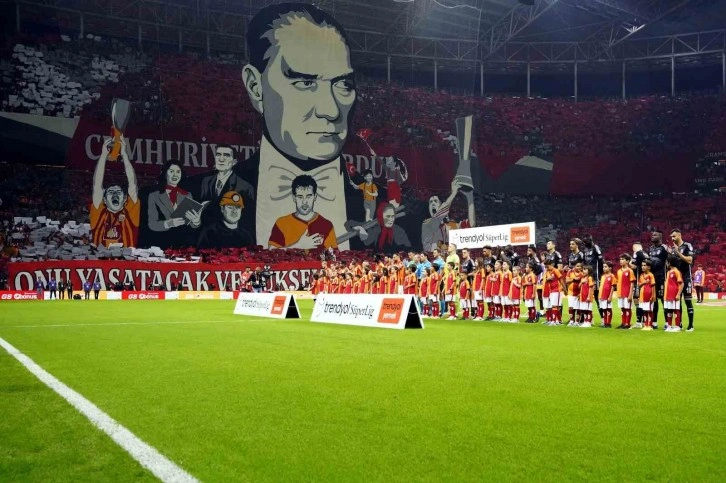 Trendyol Süper Lig: Galatasaray: 0 - Beşiktaş: 0 (Maç devam ediyor)