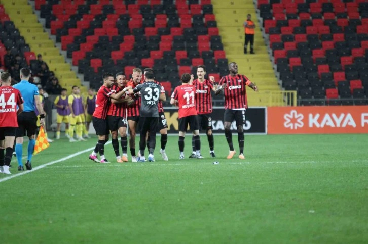 Trendyol Süper Lig: Gaziantep FK: 2 - İstanbulspor: 0 (Maç sonucu)