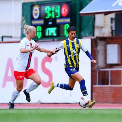 Turkcell Kadın Futbol Süper Ligi: Fenerbahçe: 0 - Ankara BŞB Fomget: 1