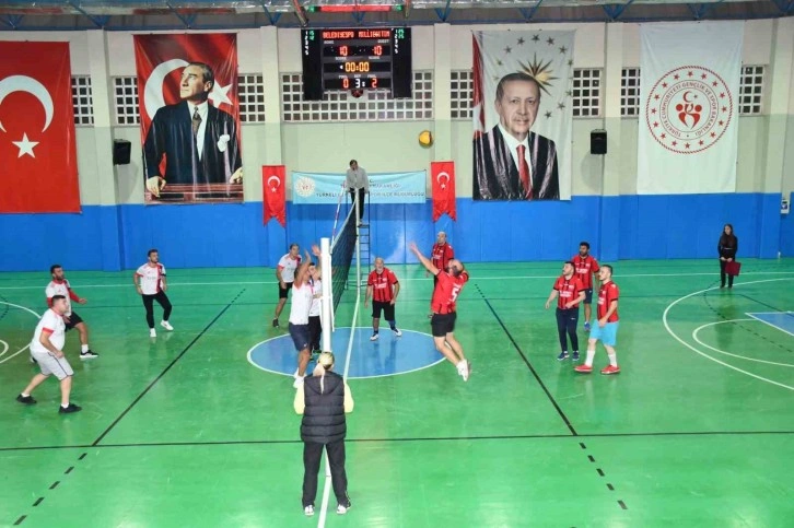 Türkeli’de Kurumlar Arası Voleybol Turnuvası sona erdi