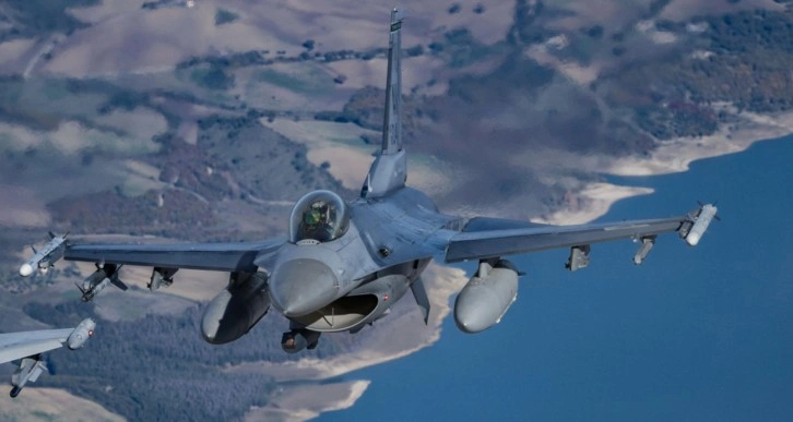 Türkiye ABD'den 40 yeni F-16 alacak, mevcut 79 F-16'sı modernize edilecek