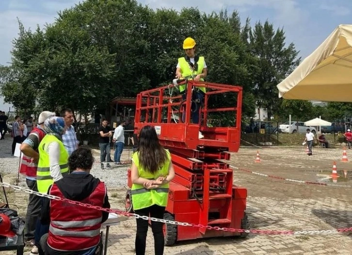 Üniversiteye gidemeyenler bu kurslara akın ediyor