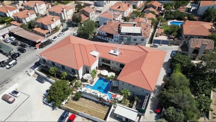 Ünlülerin yeni gözdesi, Five Diamonds Hotels İzmir Alaçatı’da açıldı