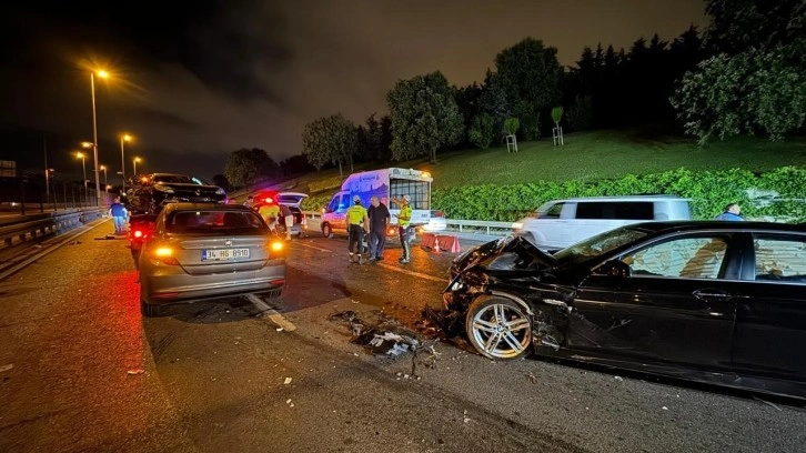 Üsküdar'da zincirleme kaza: 3 yaralı