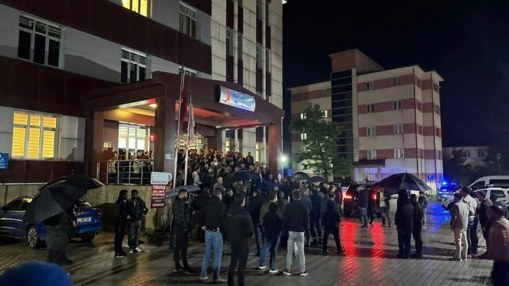 Van'da üs bölgesine yıldırım düştü: 1 güvenlik korucusu şehit oldu