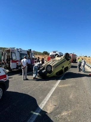 Virajı alamayan otomobil takla attı: 6 yaralı