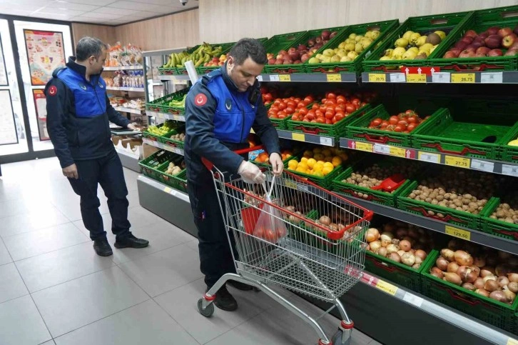 Zabıtadan marketlerde fiyat ve tartı denetimi