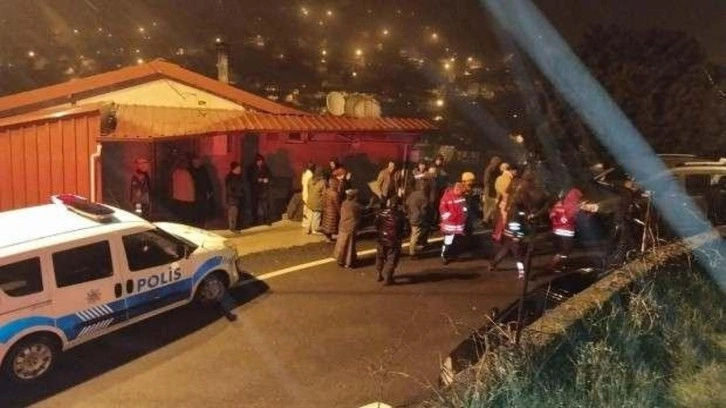 Zonguldak'ta toprak kayması! Paniğe neden oldu