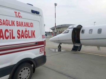 15 günlük bebek için ambulans uçak havalandı