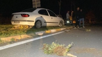 16 yaşındaki ehliyetsiz ve alkollü sürücü kaza yaptı