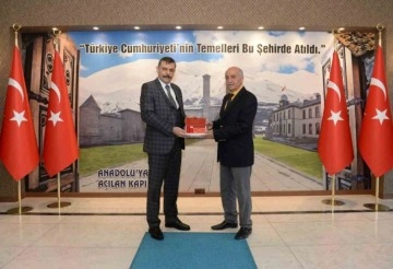 47 yıllık kamu görevinde 15 vali ile çalıştı