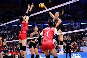 A Milli Kadın Voleybol Takımı, Japonya’ya 3-2 mağlup oldu