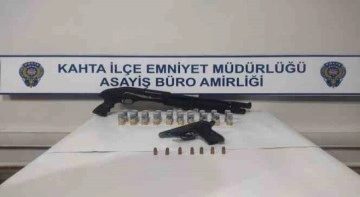 Adıyaman’da asayiş operasyonu: 4 şahıs yakalandı, 5 silah ele geçirildi