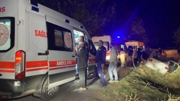 Adıyaman'da otomobil şarampole düştü: Çok sayıda yaralı