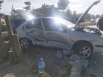 Afyonkarahisar’da trafik kazası: 6 yaralı