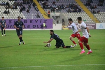 Afyonspor önüne gelen önemli bir fırsatı geri tepti