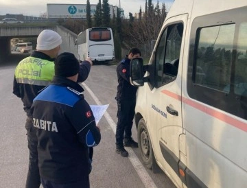 Altınova’da servis araçları denetlendi