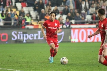 Antalyaspor, Japon futbolcu Shoya Nakajima ile yollarını ayırdı