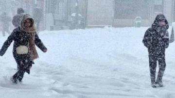 Ardahan’da eğitime kar ve tipi engeli