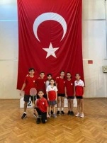 Badminton’da Bayraklı farkı!