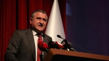 Bakan Bak'tan milli boksörler için tebrik mesajı