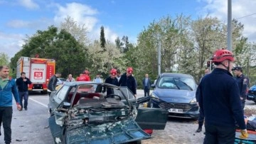 Balıkesir'de trafik kazası: 1 ölü 5 yaralı