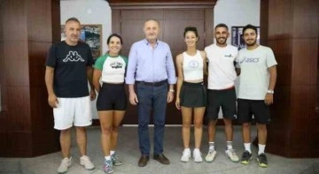 Başkan Atabay başarılı sporcular ile buluştu