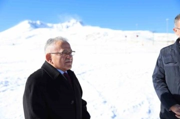 Başkan Büyükkılıç: “Erciyes, Türkiye’deki yegâne kayak merkezlerinden biri”