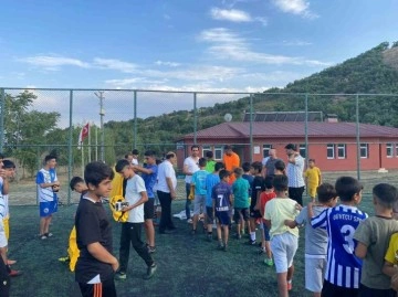 Bingöl’de İl Özel İdaresi’nden gençlere sportif destek