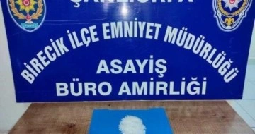 Birecik’te uyuşturucu satıcısı suçüstü yakalandı