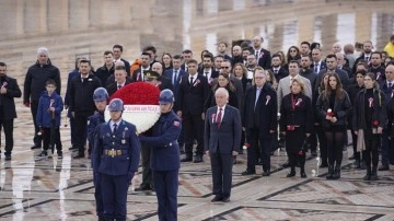 CANiK 25. kuruluş yıl dönümünde çalışanlarıyla Anıtkabir’de