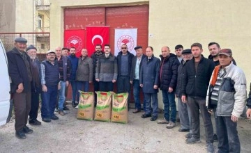 Çavdarhisar’da 401çiftçiye yüzde 50 hibeli 60 ton buğday tohumu dağıtıldı