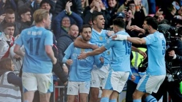 Chelsea'yi deviren Manchester City, final biletini cebine koydu