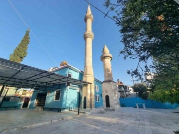 Çomakdağ’ın tarihi minaresi ilgi çekiyor