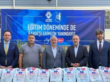 Çorum Belediyesinden Afşinli öğrencileri kırtasiye yardımı