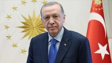 Cumhurbaşkanı Erdoğan, Kahramanmaraş'ta depremzede aileyle bir araya geldi