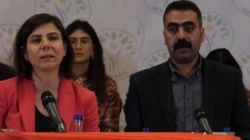 DEM Parti'nin Diyarbakır adayları gözaltına alındı. Seçim çalışması yapıyorlardı