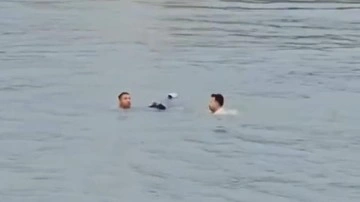 Dicle Nehri'ne atlayan genç kızı kurtardılar