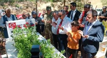 Diyarbakır’da 15 Temmuz şehitleri kabirlerinin başında anıldı