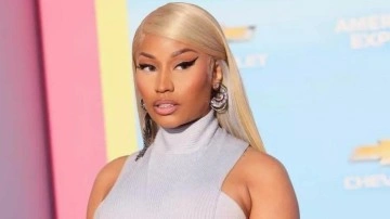 Dünyaca ünlü şarkıcı Nicki Minaj Hollanda'da gözaltına alındı