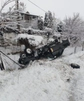 Elazığ’da otomobil devrildi: 5 yaralı