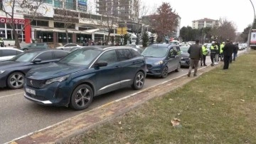 Elazığ’da zincirleme trafik kazası: 2 yaralı